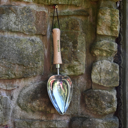 Stainless Steel Heart Shaped Hand Potting Scoop